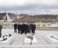 Kryekuvendari Krasniqi bëri homazhe në Kompleksin Memorial Adem Jashari në Prekaz